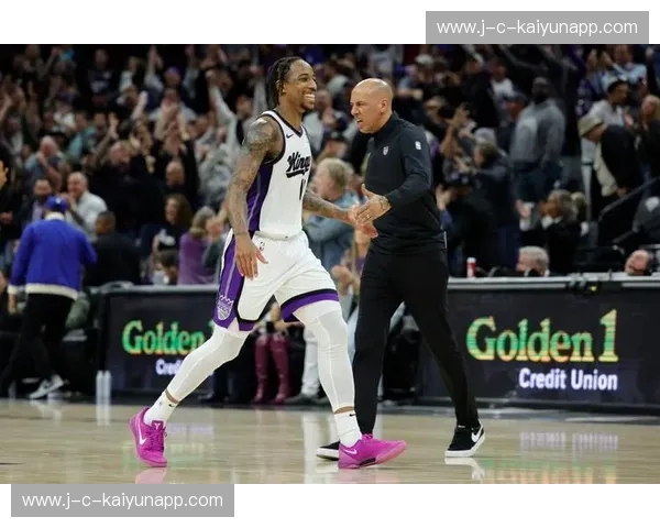 燃爆休斯顿，光耀萨克拉门托：当休斯顿火箭遇上萨城国王，谁才是西区真正的“混世魔王”？